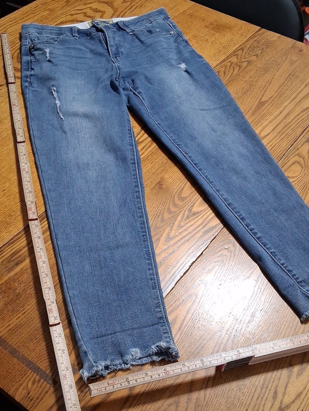 DEMOCRACY Jean Womens 6 BLUE Preowned SKINNY ?? Denim DISTRESSED AB TECHNOLOGY